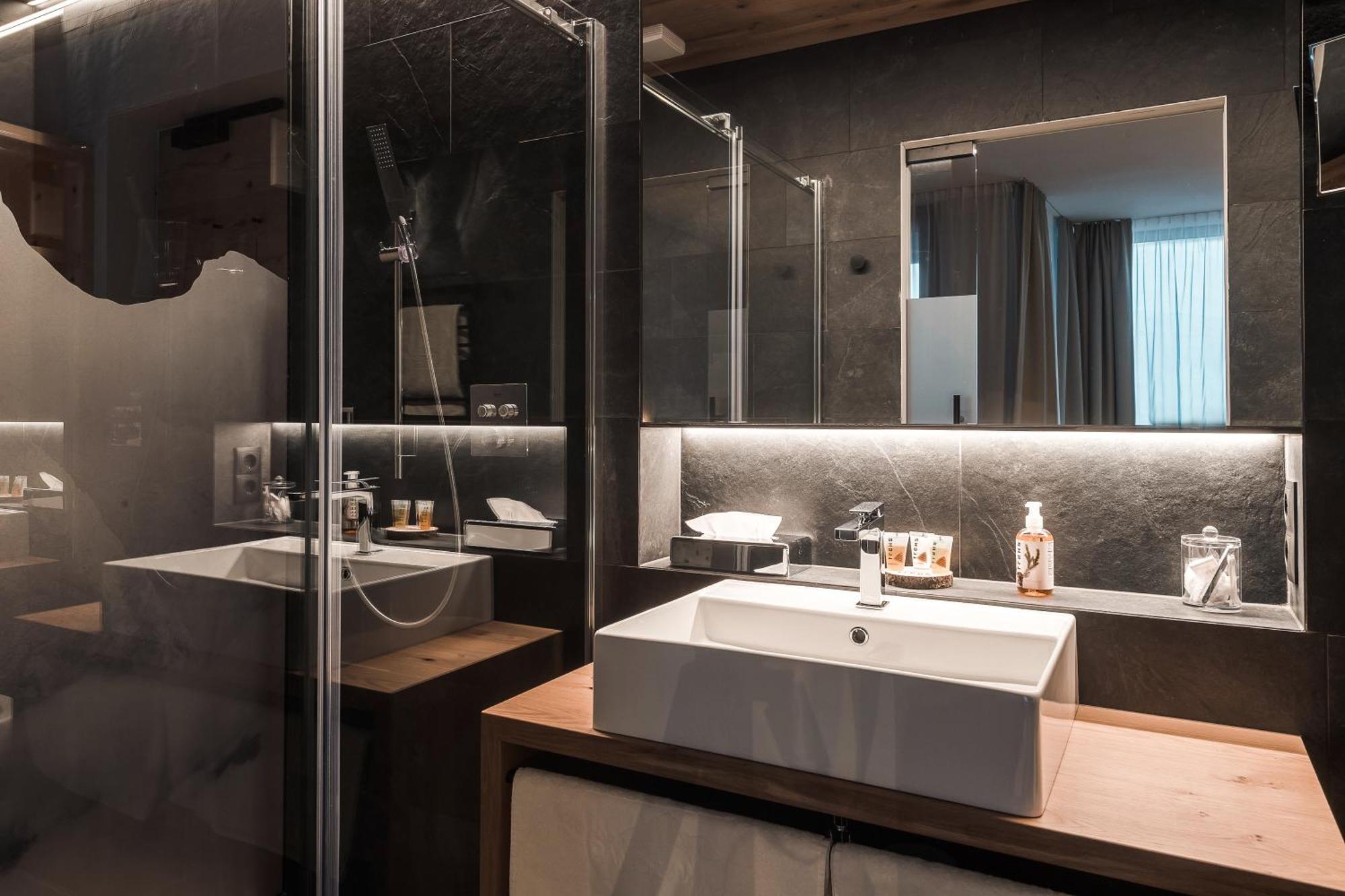 Hotel Panoramic Lotsch Sarentino Екстериор снимка